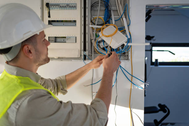 Best Circuit Breaker Repair  in Sturtevant, WI